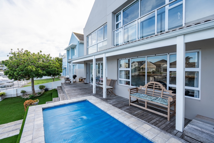 6 Bedroom Property for Sale in Royal Alfred Marina Eastern Cape